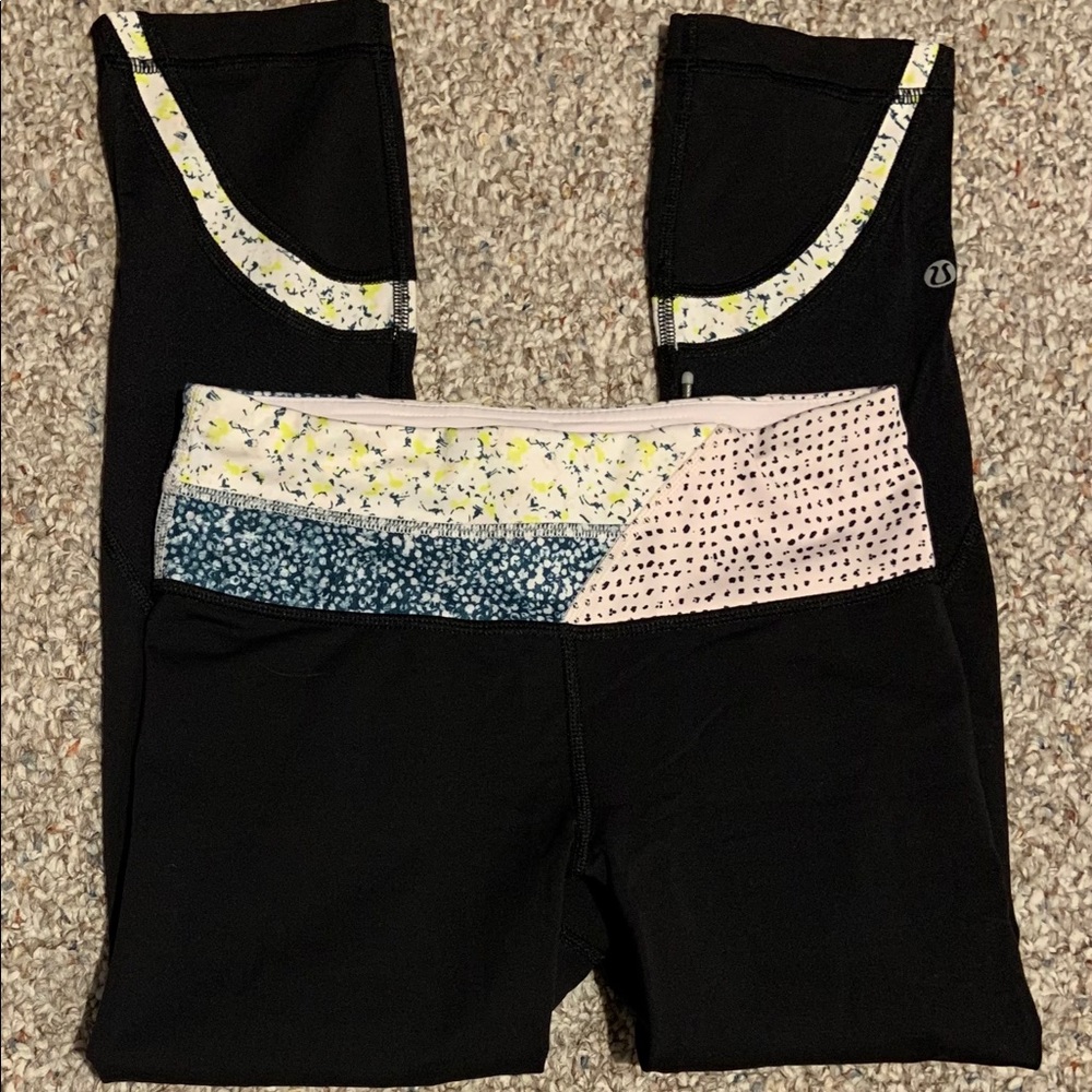 Size 2 Lululemon leggings!